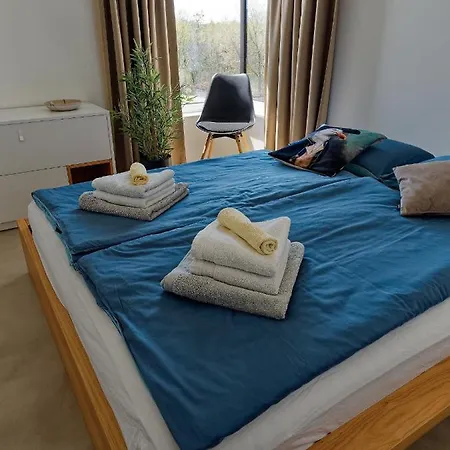Goistria Vila *